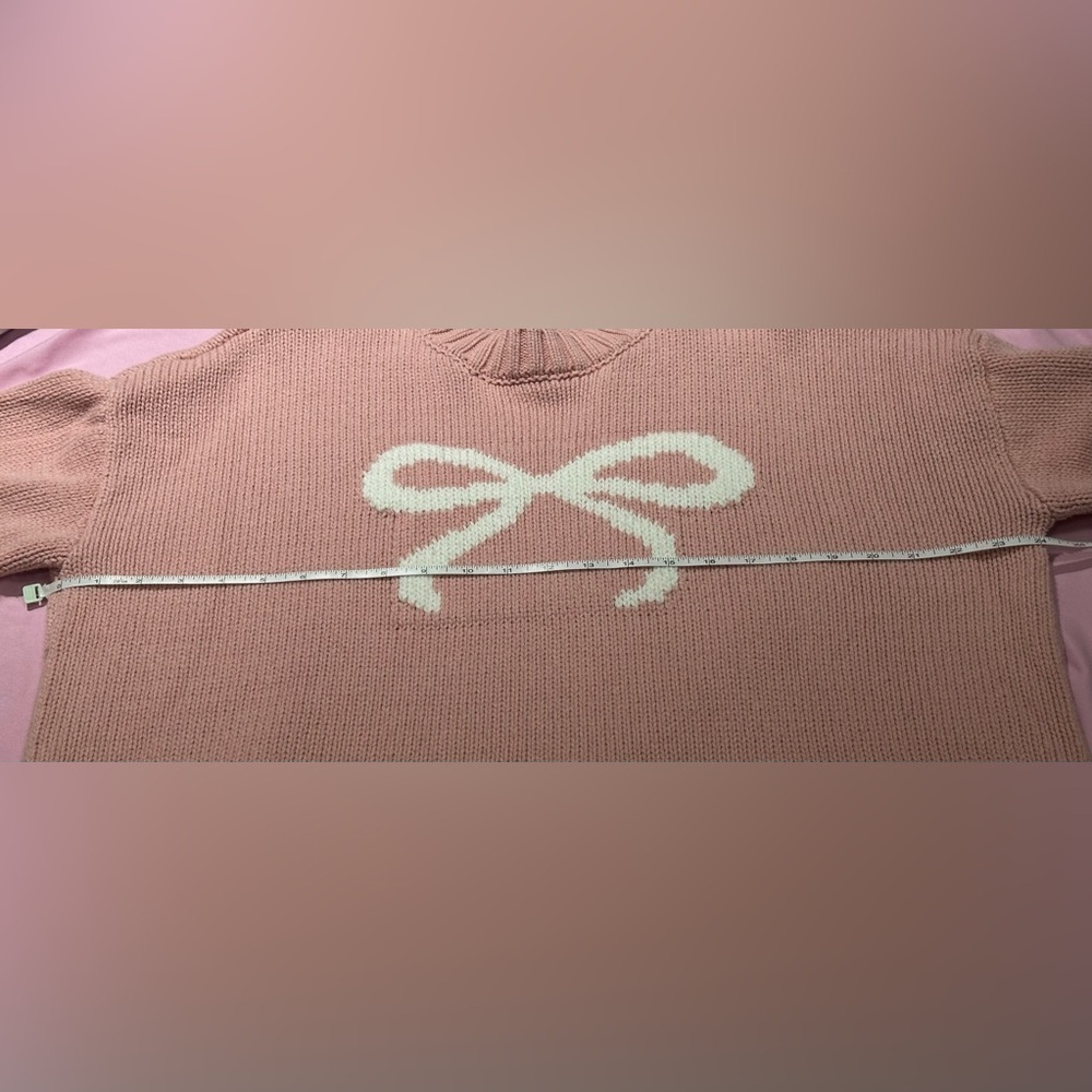 ⭐️Like New⭐️ Sincerely Jules: Women’s Sweater with Bow Design- Size Medium - Picture 6 of 7